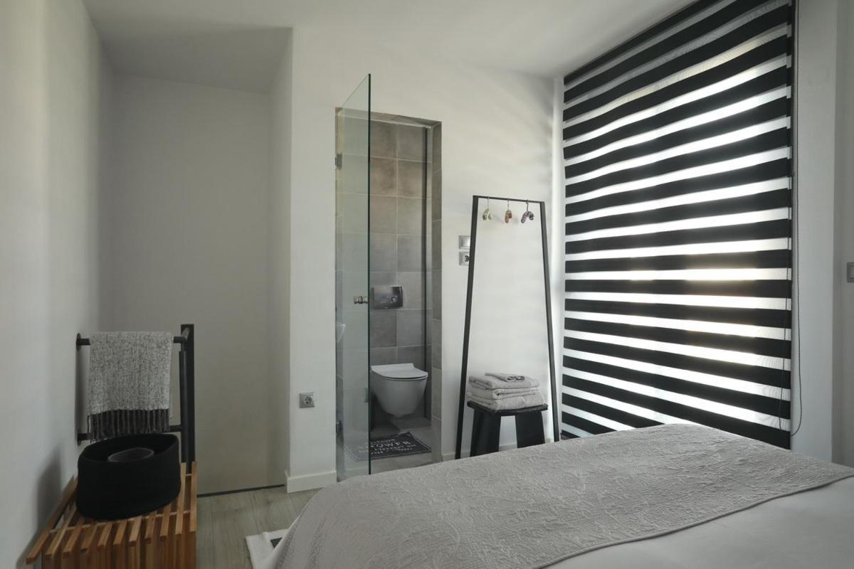 Leoforos 28Is Oktovriou Apartment เทสซาโลนิกิ ภายนอก รูปภาพ