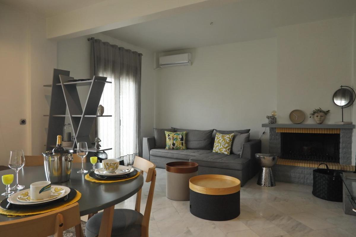Leoforos 28Is Oktovriou Apartment เทสซาโลนิกิ ภายนอก รูปภาพ