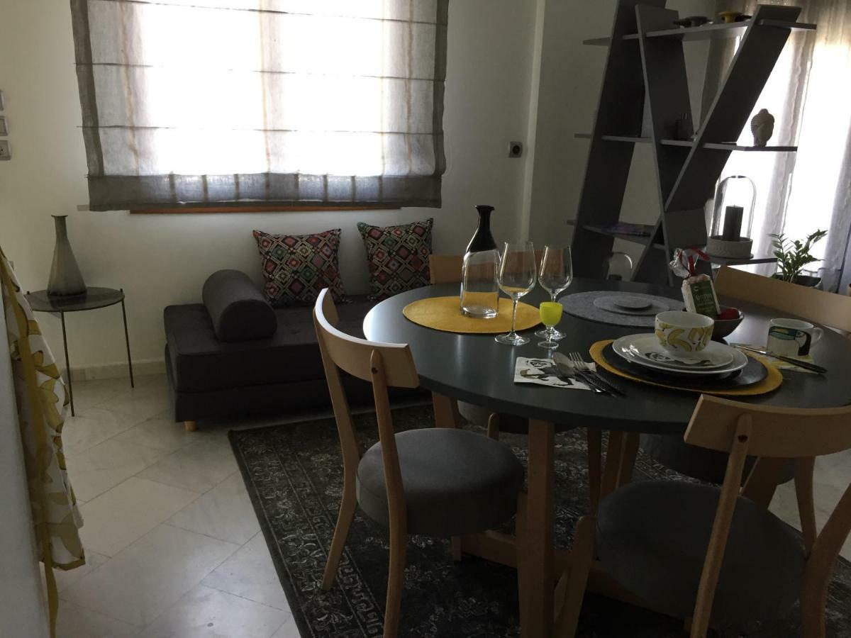 Leoforos 28Is Oktovriou Apartment เทสซาโลนิกิ ภายนอก รูปภาพ